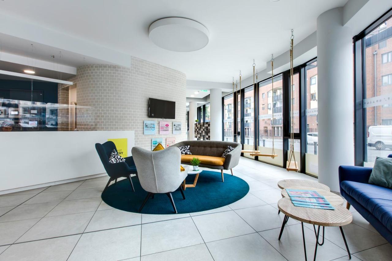 Yugo Explore - Kavanagh Court Dublin Bagian luar foto